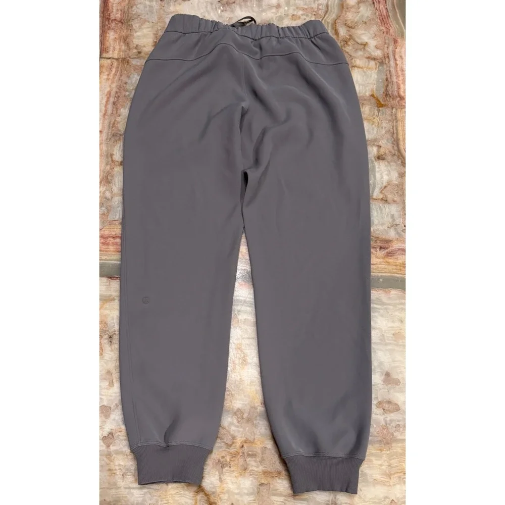 Lululemon Mens On the Fly Jogger Pants Gray Tapered Leg Activewear Drawstring L